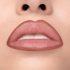 AllDayLove Lips -Cliomakeup Shop cliomakeup alldaylovelips matite labbra 05 nudeoclock sabrina contorno 1024x1024 6b81a95e 3259 4ce5 b0a3 93a52b985e21