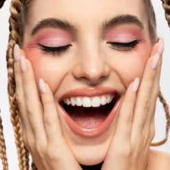 JuicyLove -Cliomakeup Shop cliomakeup juicylove lip gloss glam balm lucida labbra idratante guava juice hero