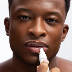 ULTRABALM -Cliomakeup Shop cliomakeup ultrabalm balsamo burro labbra nutriente idratante rigenerante ialuronico jojoba karite avocado rudy