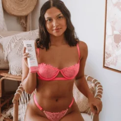 Plump Up The Bronze Everyday Glow Lotion -Cliomakeup Shop plump up lotion support 1 grande ae0f168f 399d 4b8d a88f 922fc9ed1f55